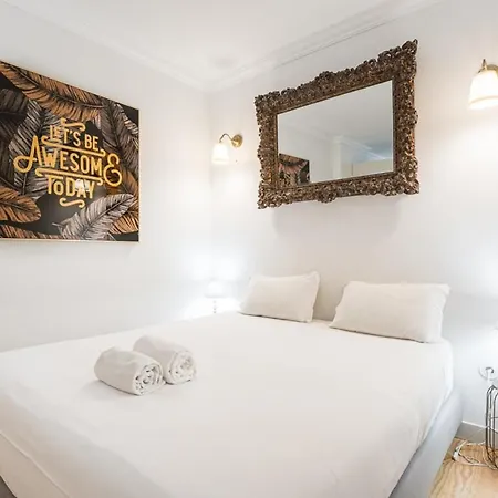 شقة Guestready - Classic And Elegant Near Cathedral