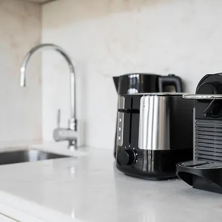 شقة Guestready - Classic And Elegant Near Cathedral