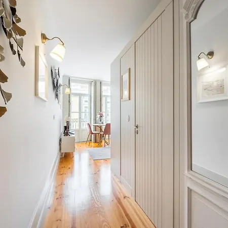 شقة Guestready - Classic And Elegant Near Cathedral *